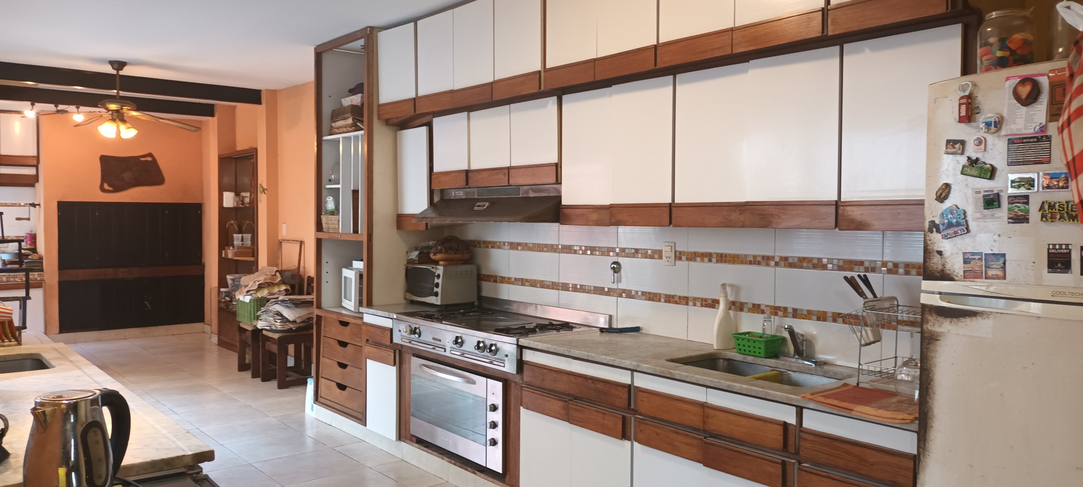 Casa en venta de 5 ambientes en Villa Urquiza con parque y pileta sobre lote propio 