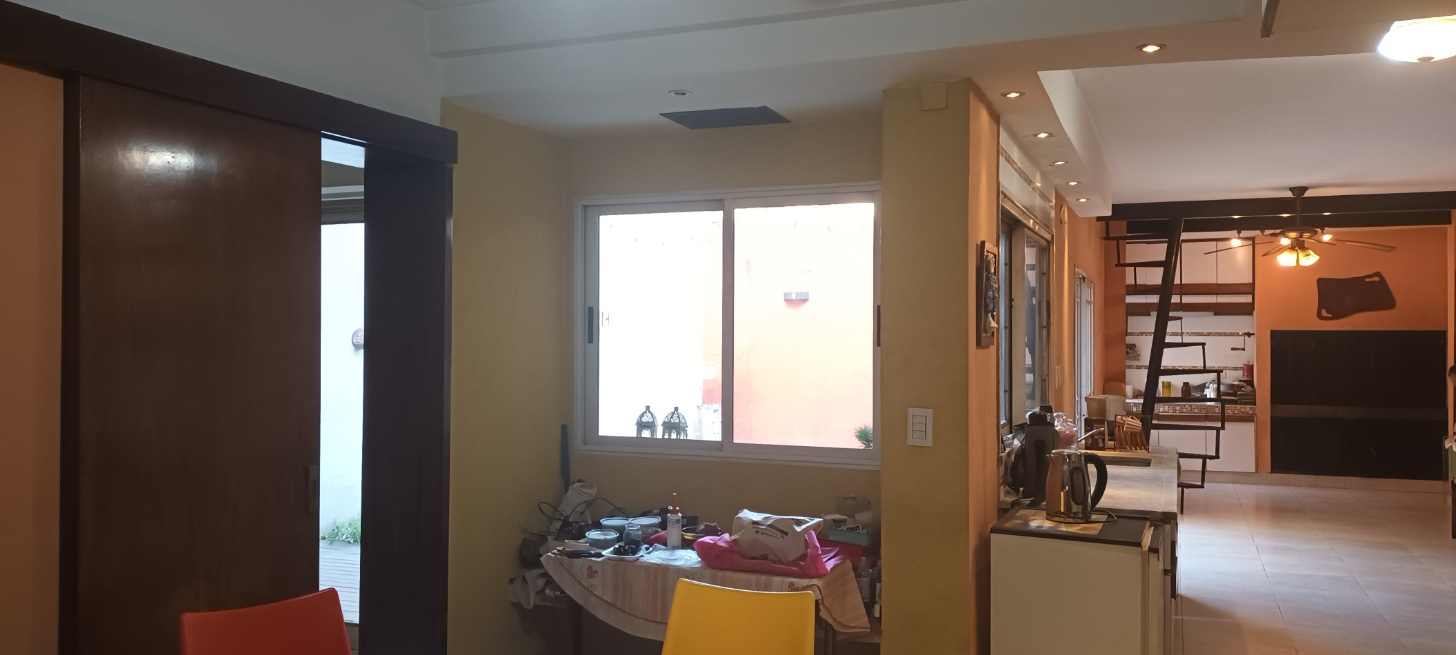 Casa en venta de 5 ambientes en Villa Urquiza con parque y pileta sobre lote propio 