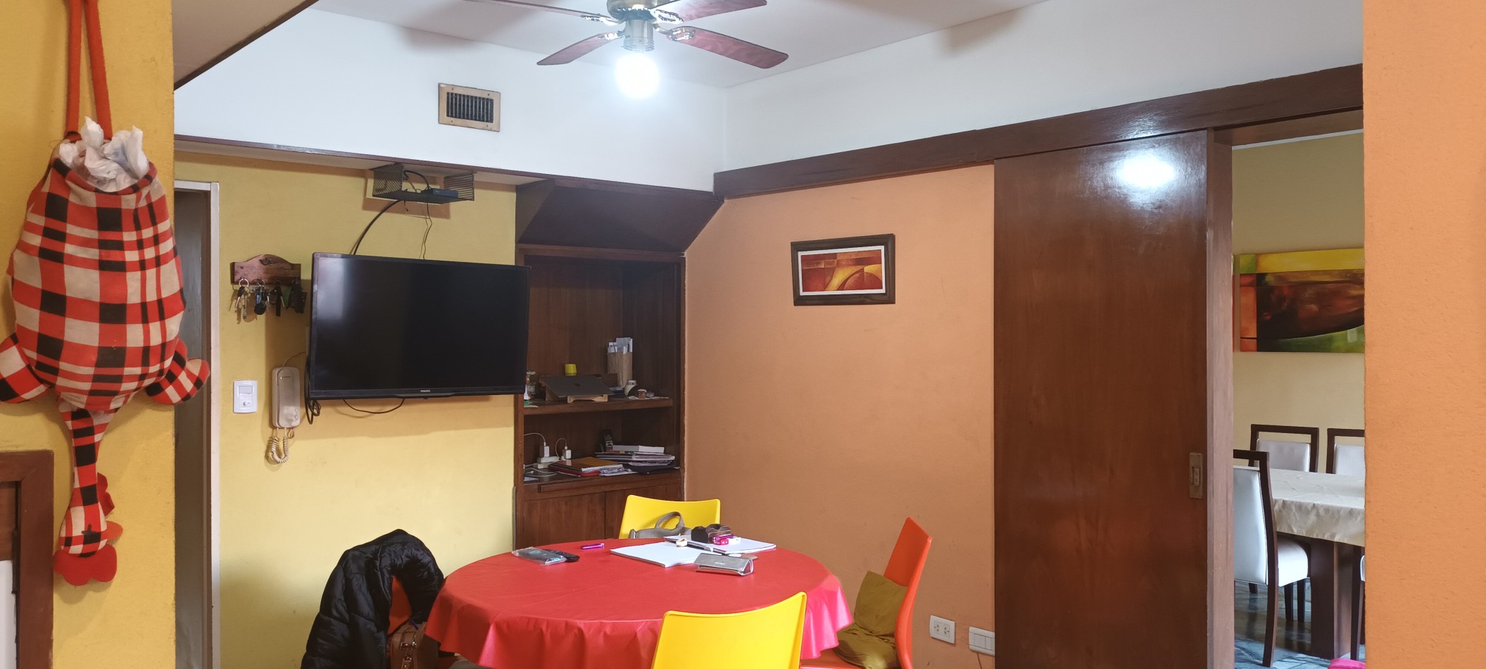 Casa en venta de 5 ambientes en Villa Urquiza con parque y pileta sobre lote propio 