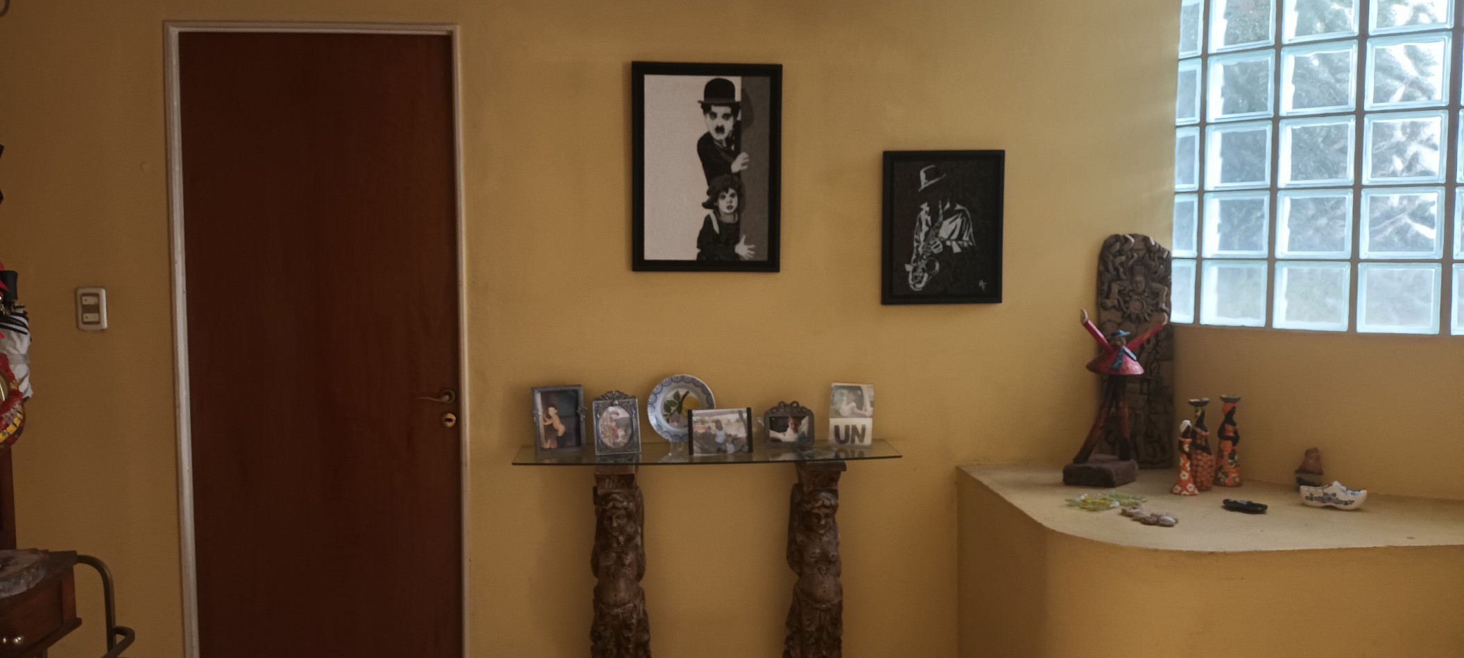Casa en venta de 5 ambientes en Villa Urquiza con parque y pileta sobre lote propio 