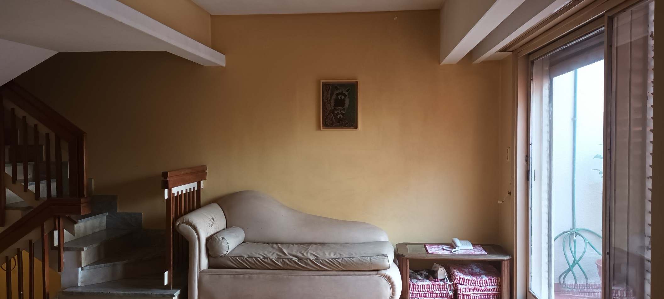 Casa en venta de 5 ambientes en Villa Urquiza con parque y pileta sobre lote propio 