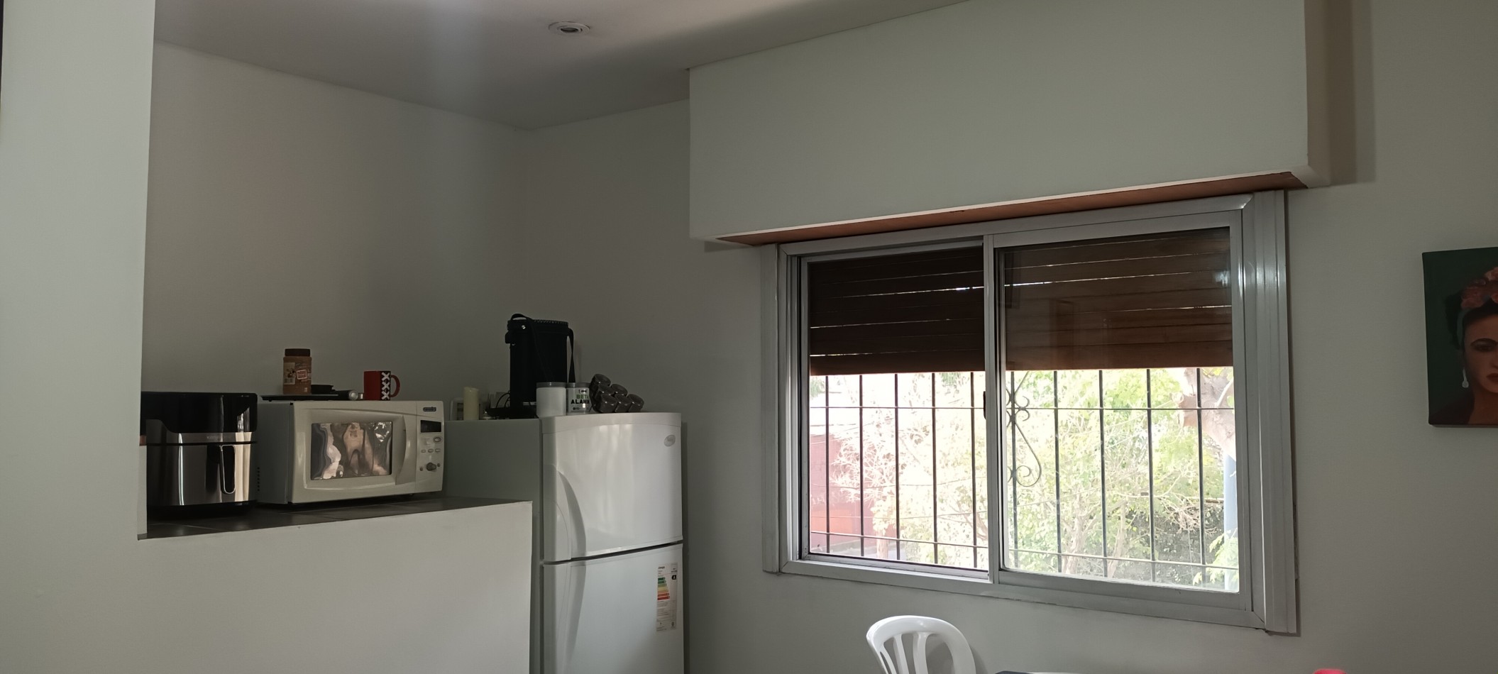 CASA CON DOS DEPTOS INDEPENDIENTES EN VENTA SOBRE LOTE PROPIO EN FLORES CON PATIO Y TERRAZA