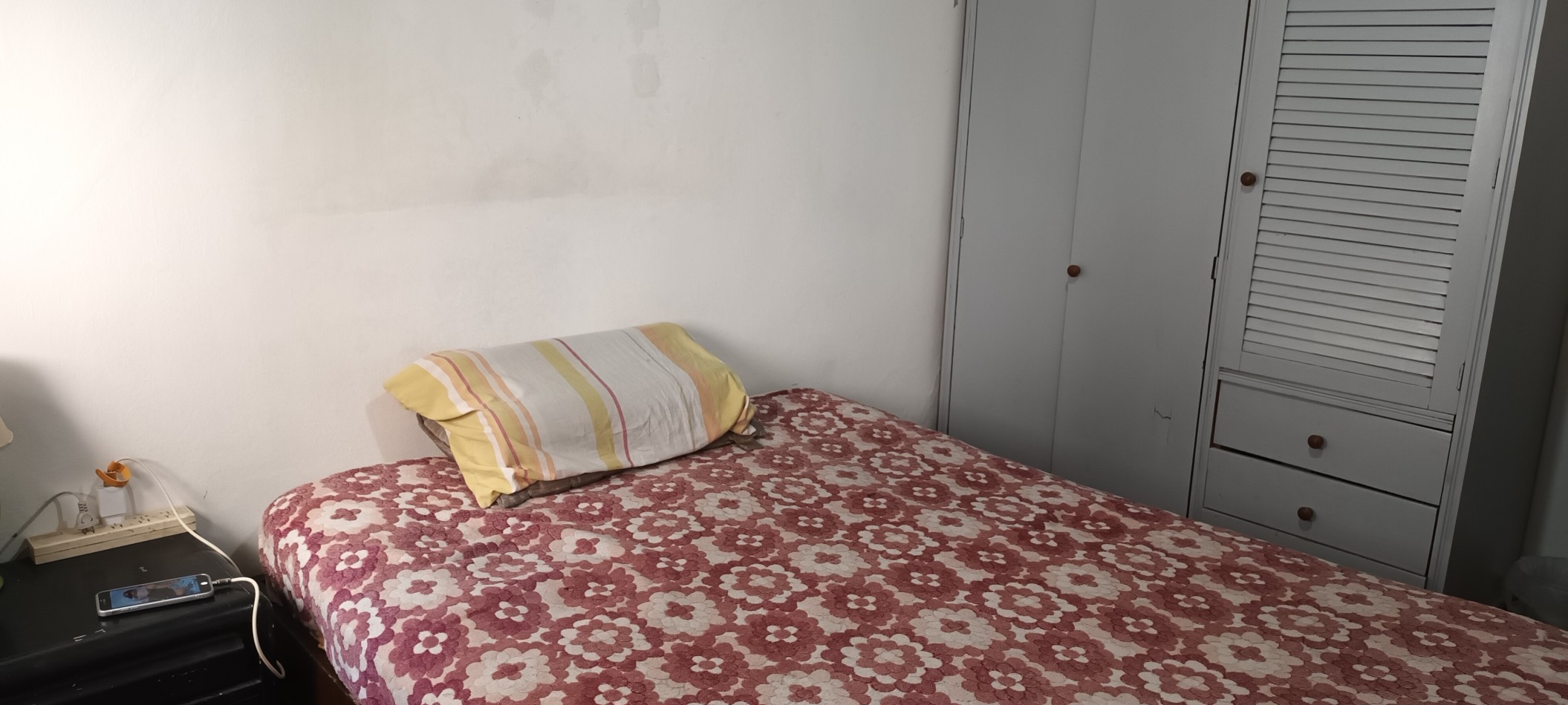 CASA CON DOS DEPTOS INDEPENDIENTES EN VENTA SOBRE LOTE PROPIO EN FLORES CON PATIO Y TERRAZA