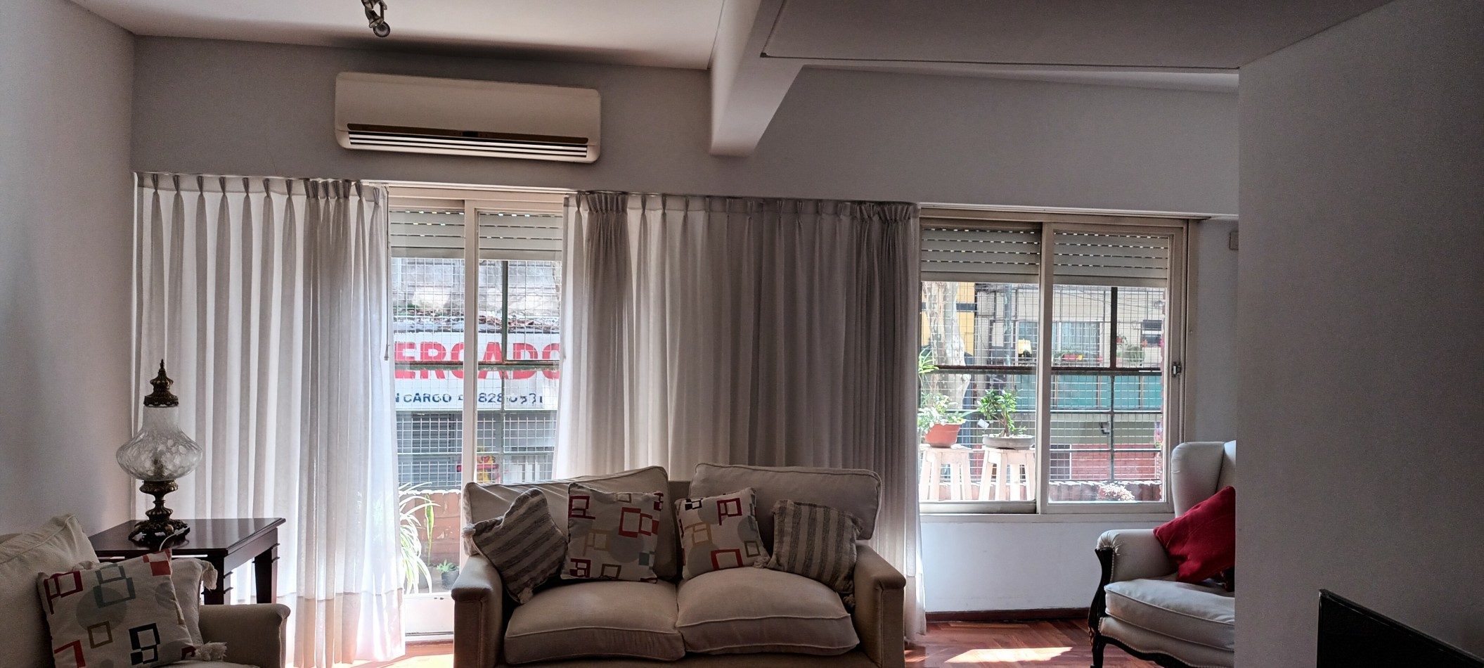 DEPARTAMENTO EN  VENTA DE 4 AMBIENTES  EN LA MEJOR ZONA DE PALERMO CON BALCON , COCHERA , PATIO Y BAULERA