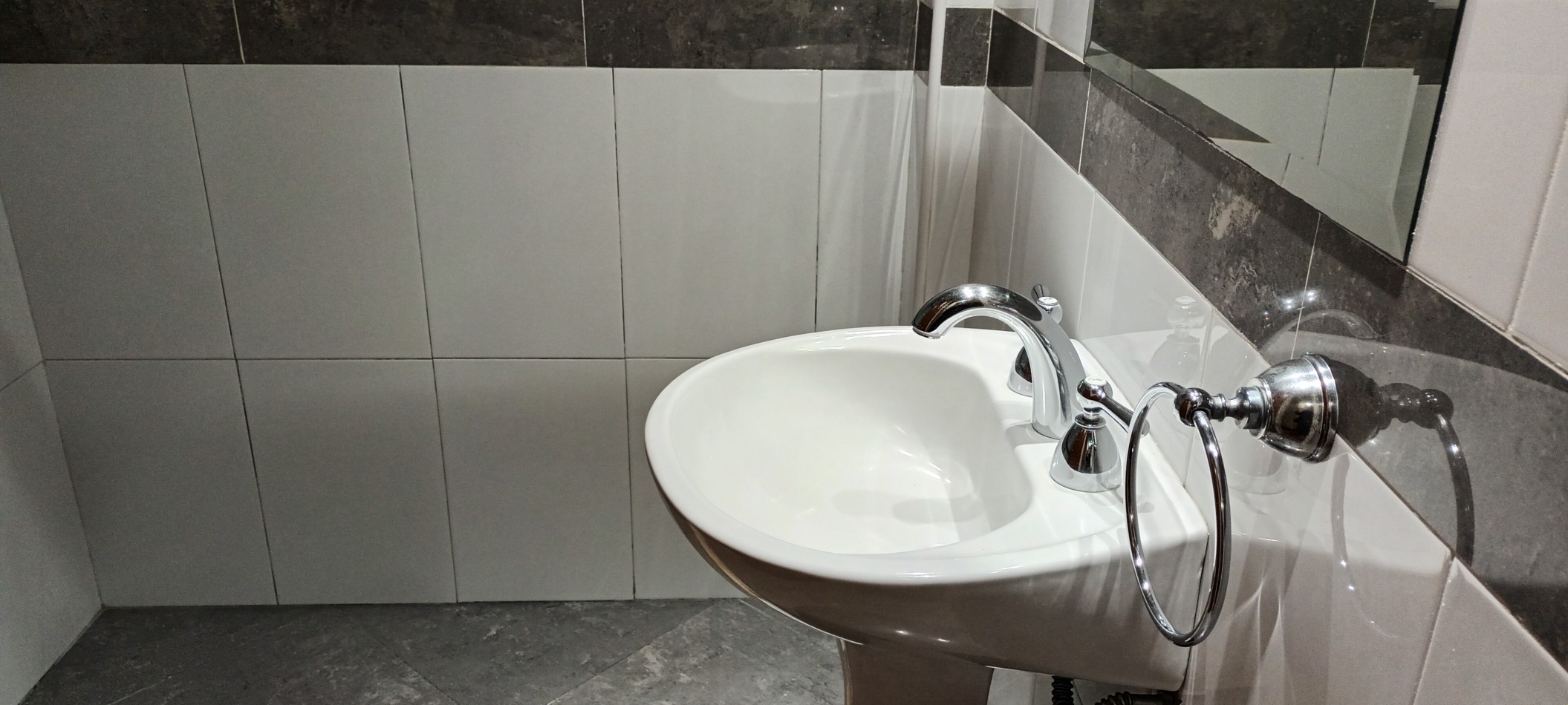 DEPARTAMENTO EN  VENTA DE 4 AMBIENTES  EN LA MEJOR ZONA DE PALERMO CON BALCON , COCHERA , PATIO Y BAULERA