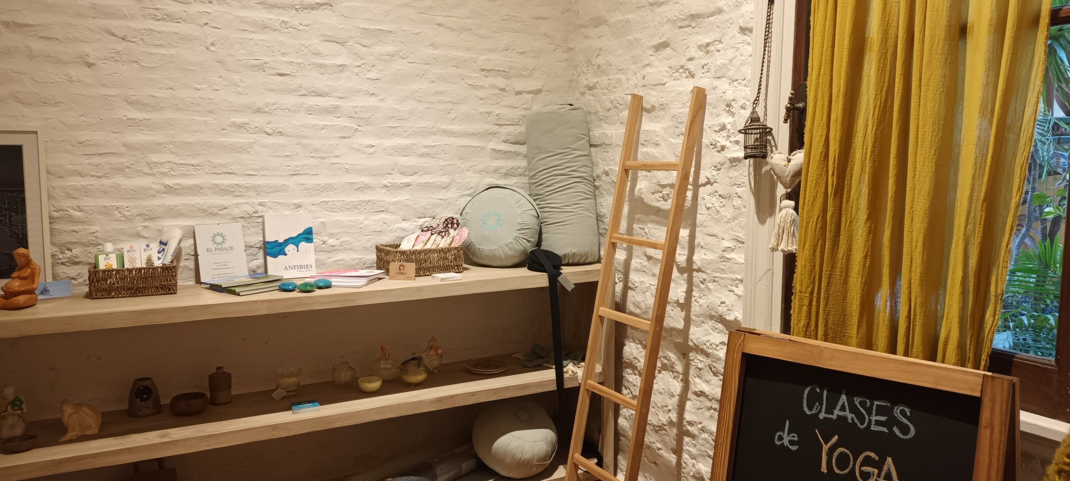 DEPARTAMENTO EN VENTA DE 4 AMBIENTES CON ESCRITORIO EN FAMOSO PASAJE GENERAL PAZ BARRIO COLEGIALES