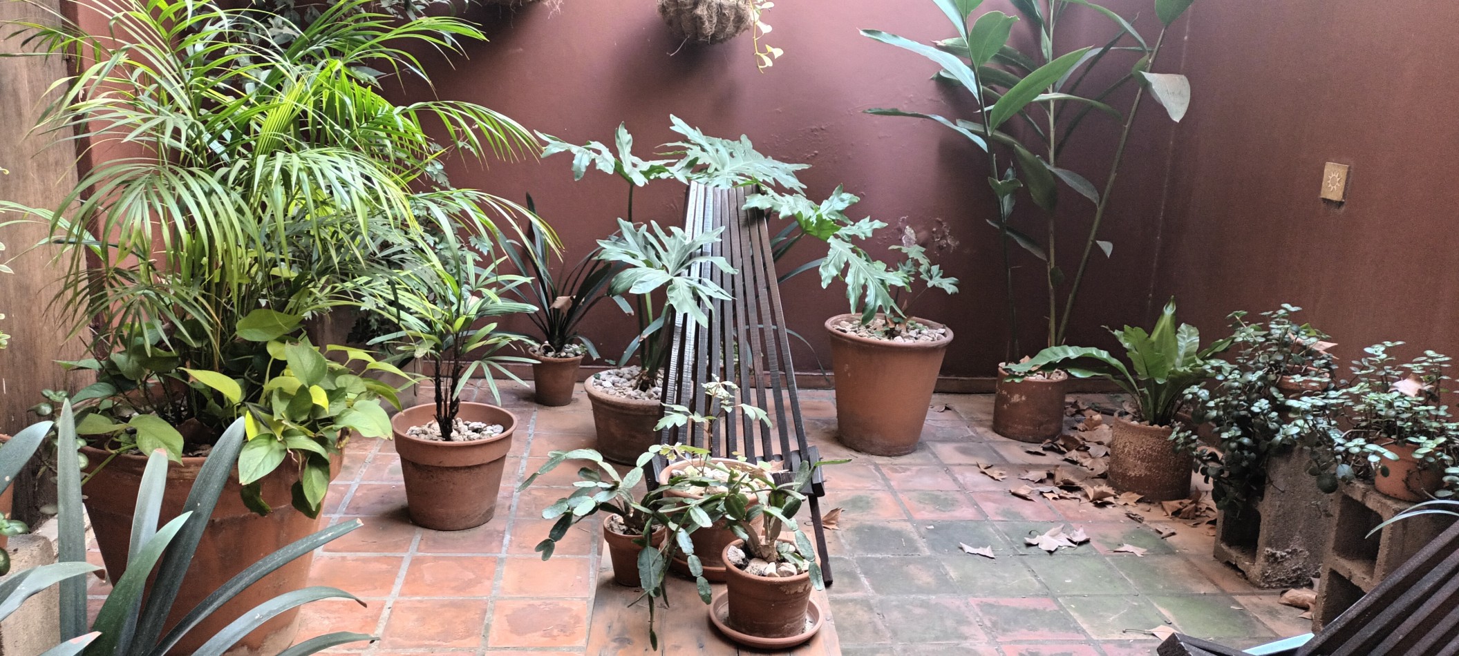 DEPARTAMENTO EN VENTA DE 4 AMBIENTES CON ESCRITORIO EN FAMOSO PASAJE GENERAL PAZ BARRIO COLEGIALES