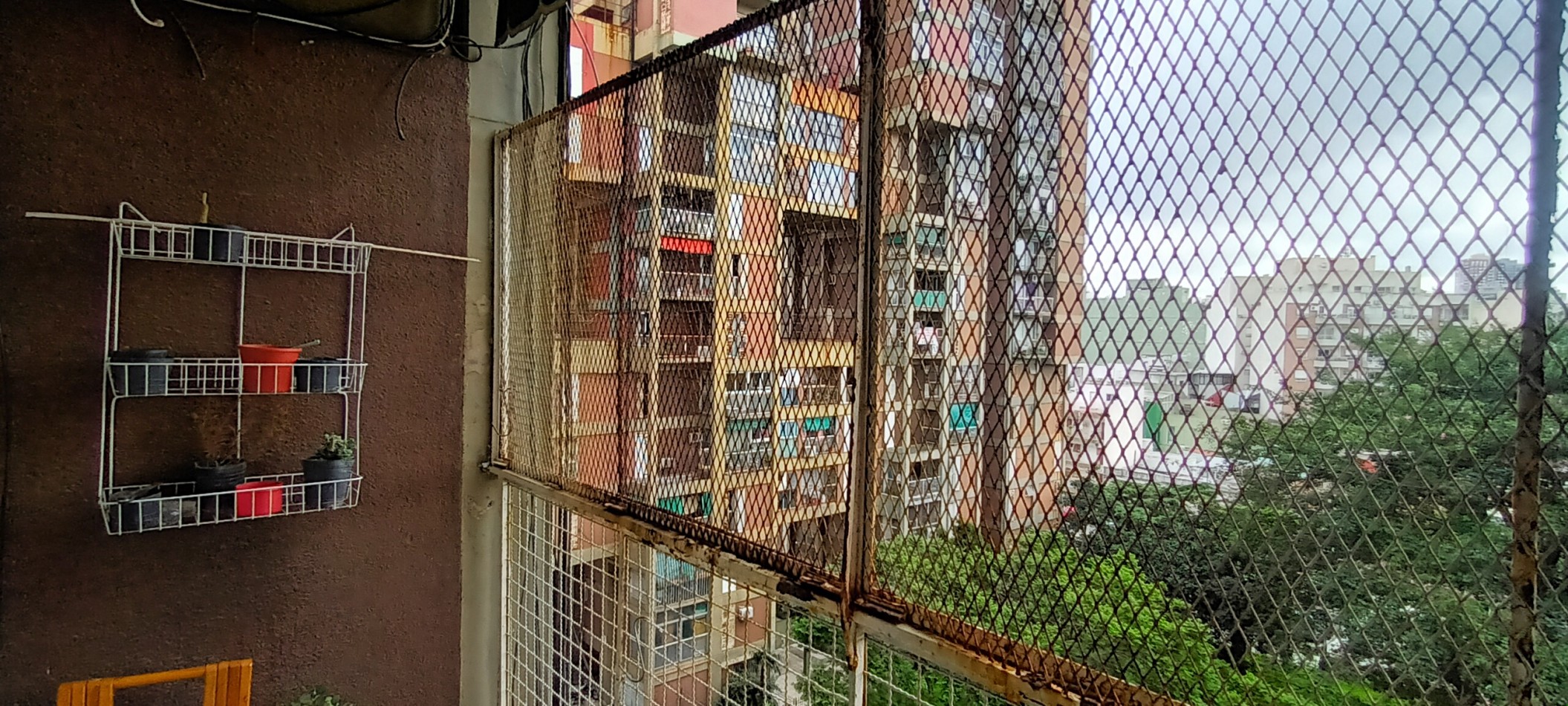 DEPARTAMENTO EN VENTA DE 4 AMBIENTES CON BALCON PISO ALTO VISTA ABIERTA EN  PARQUE PATRICIOS