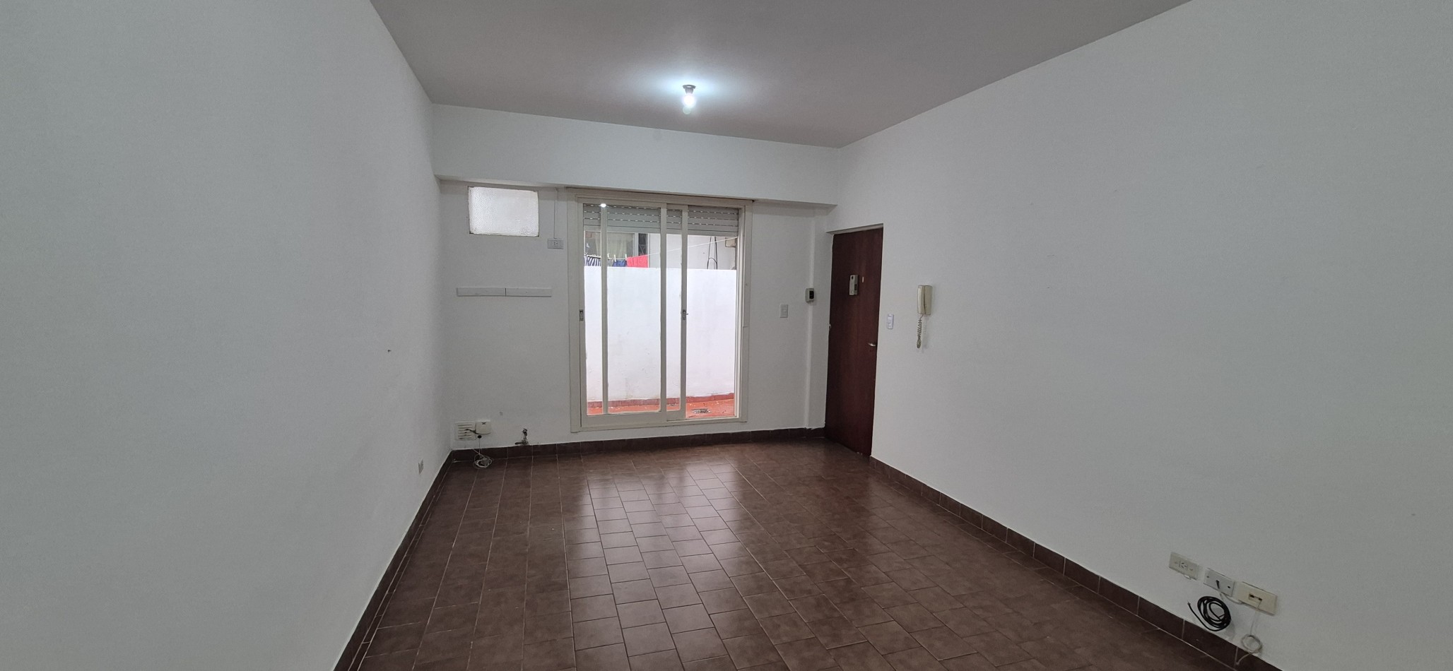 OFICINA VENTA EN PALERMO HOLLYWOOD APTO CREDITO PB CON PATIO 