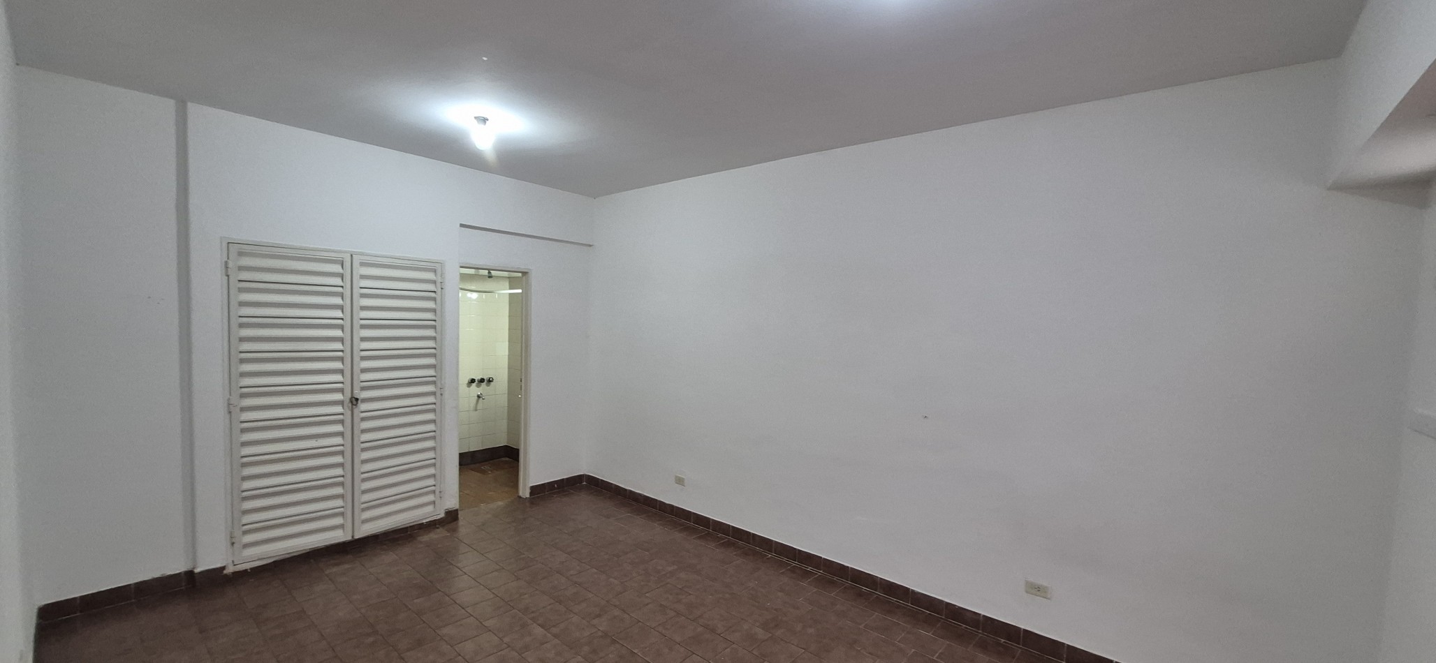 OFICINA VENTA EN PALERMO HOLLYWOOD APTO CREDITO PB CON PATIO 