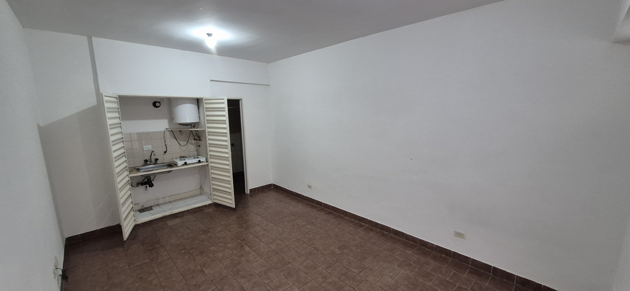 OFICINA VENTA EN PALERMO HOLLYWOOD APTO CREDITO PB CON PATIO 