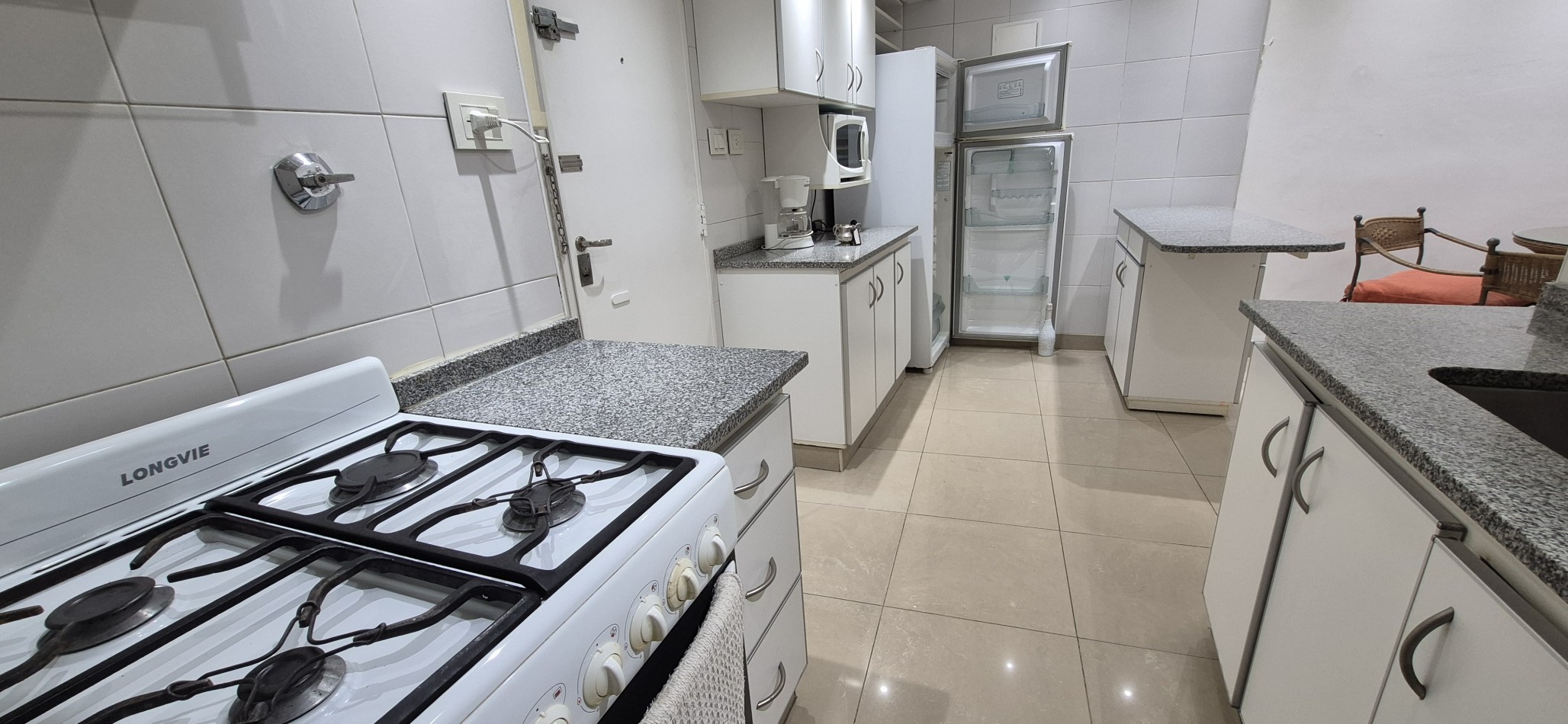 DEPARTAMENTO EN  VENTA DE 4 AMBIENTES  EN LA MEJOR ZONA DE PALERMO CON BALCON , COCHERA , PATIO Y BAULERA
