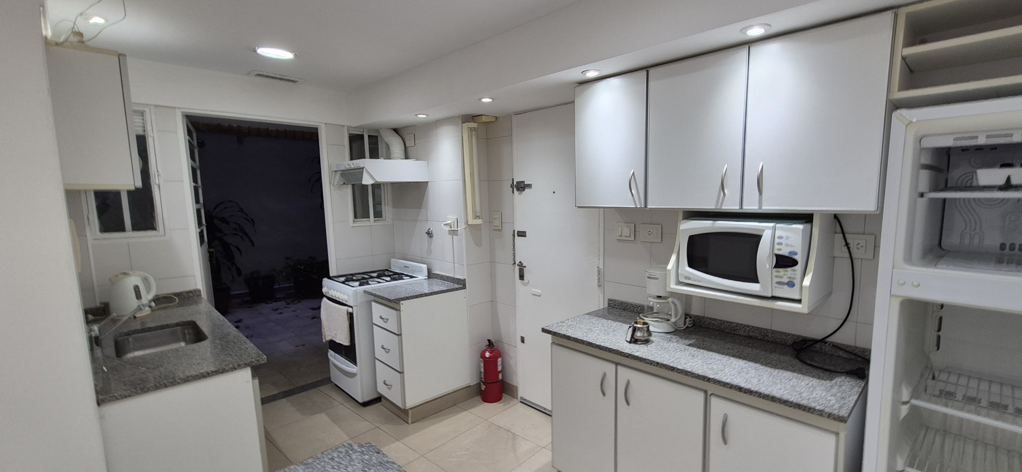 DEPARTAMENTO EN  VENTA DE 4 AMBIENTES  EN LA MEJOR ZONA DE PALERMO CON BALCON , COCHERA , PATIO Y BAULERA