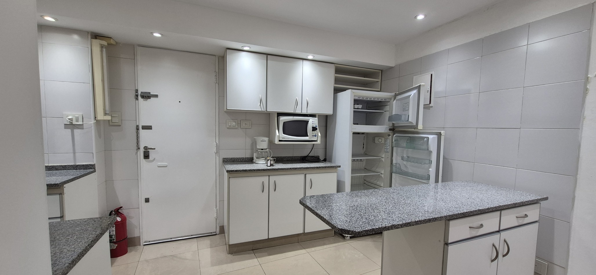 DEPARTAMENTO EN  VENTA DE 4 AMBIENTES  EN LA MEJOR ZONA DE PALERMO CON BALCON , COCHERA , PATIO Y BAULERA