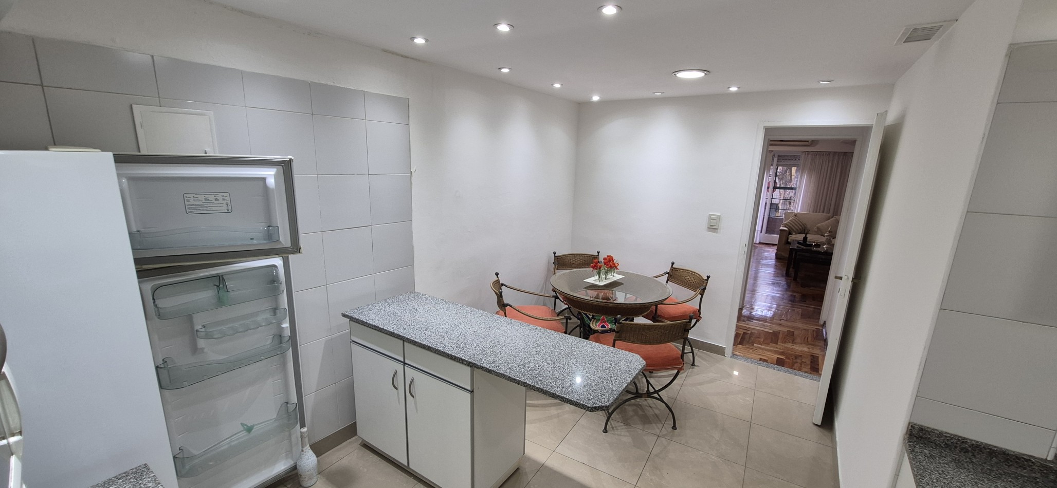 DEPARTAMENTO EN  VENTA DE 4 AMBIENTES  EN LA MEJOR ZONA DE PALERMO CON BALCON , COCHERA , PATIO Y BAULERA