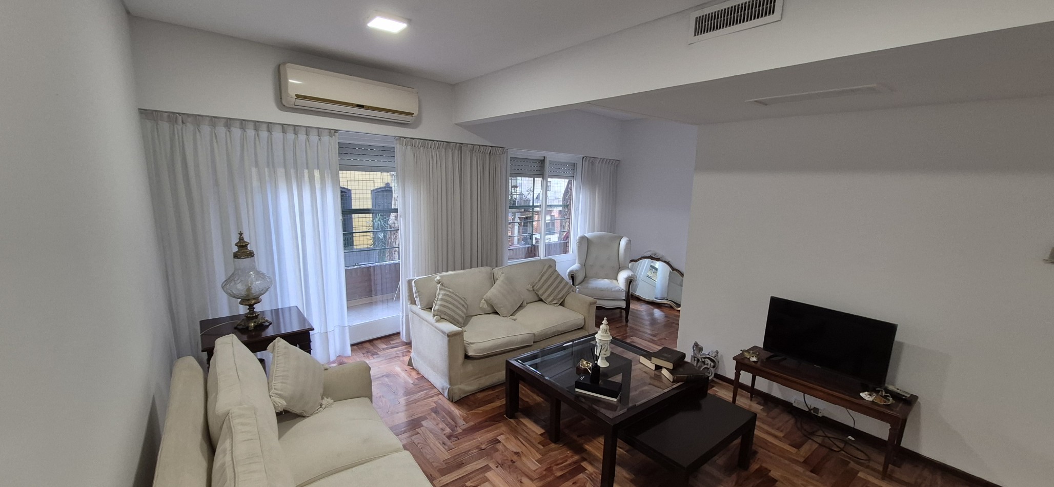 DEPARTAMENTO EN  VENTA DE 4 AMBIENTES  EN LA MEJOR ZONA DE PALERMO CON BALCON , COCHERA , PATIO Y BAULERA