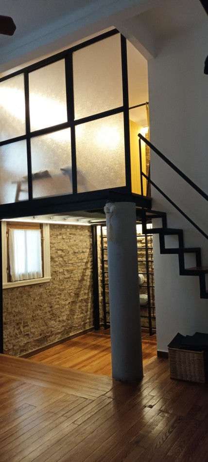 DEPARTAMENTO EN VENTA DE 4 AMBIENTES CON ESCRITORIO EN FAMOSO PASAJE GENERAL PAZ BARRIO COLEGIALES