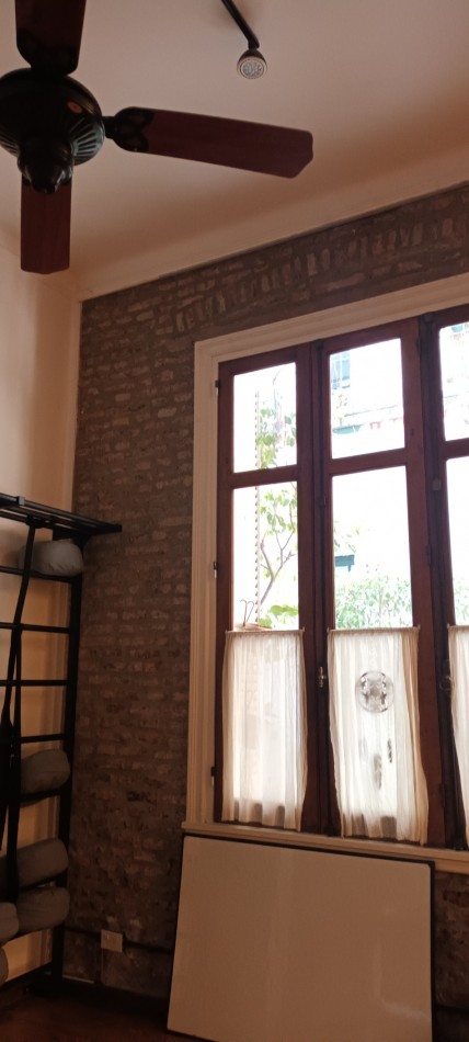 DEPARTAMENTO EN VENTA DE 4 AMBIENTES CON ESCRITORIO EN FAMOSO PASAJE GENERAL PAZ BARRIO COLEGIALES