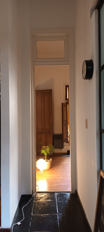 DEPARTAMENTO EN VENTA DE 4 AMBIENTES CON ESCRITORIO EN FAMOSO PASAJE GENERAL PAZ BARRIO COLEGIALES
