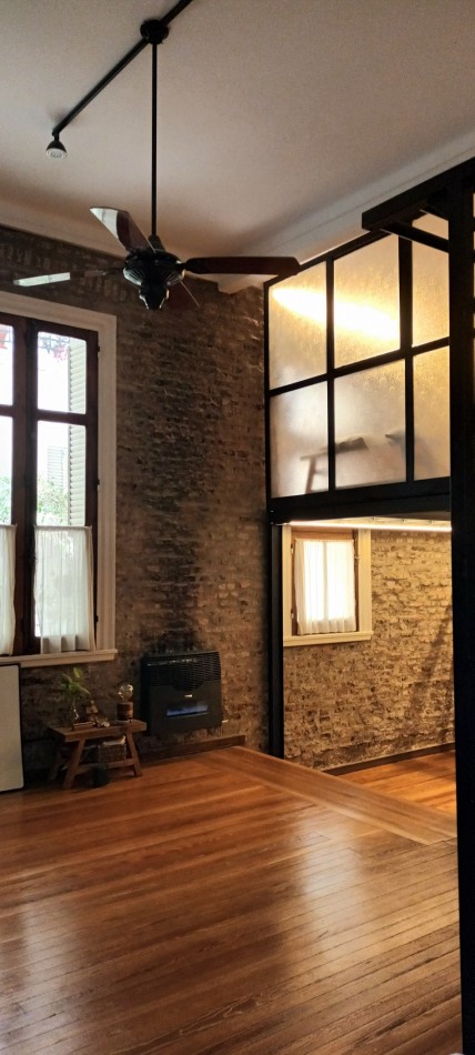 DEPARTAMENTO EN VENTA DE 4 AMBIENTES CON ESCRITORIO EN FAMOSO PASAJE GENERAL PAZ BARRIO COLEGIALES