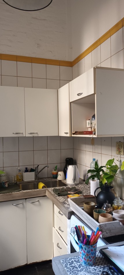 DEPARTAMENTO EN VENTA DE 4 AMBIENTES CON ESCRITORIO EN FAMOSO PASAJE GENERAL PAZ BARRIO COLEGIALES