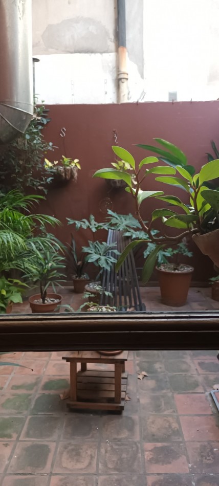 DEPARTAMENTO EN VENTA DE 4 AMBIENTES CON ESCRITORIO EN FAMOSO PASAJE GENERAL PAZ BARRIO COLEGIALES