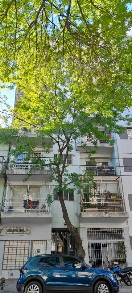 OFICINA VENTA EN PALERMO HOLLYWOOD APTO CREDITO PB CON PATIO 