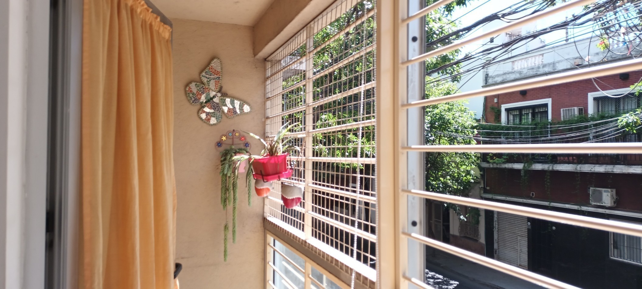 DEPARTAMENTO DE 2 AMBIENTES EN VENTA BARRIO DE  SAN CRISTOBAL EDIFICIO MODERNO 