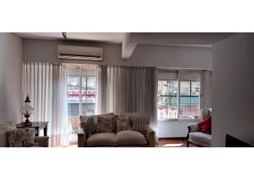 DEPARTAMENTO EN  VENTA DE 4 AMBIENTES  EN LA MEJOR ZONA DE PALERMO CON BALCON , COCHERA , PATIO Y BAULERA
